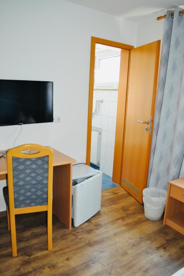 Hotel Discovery Stuttgart Buitenkant foto
